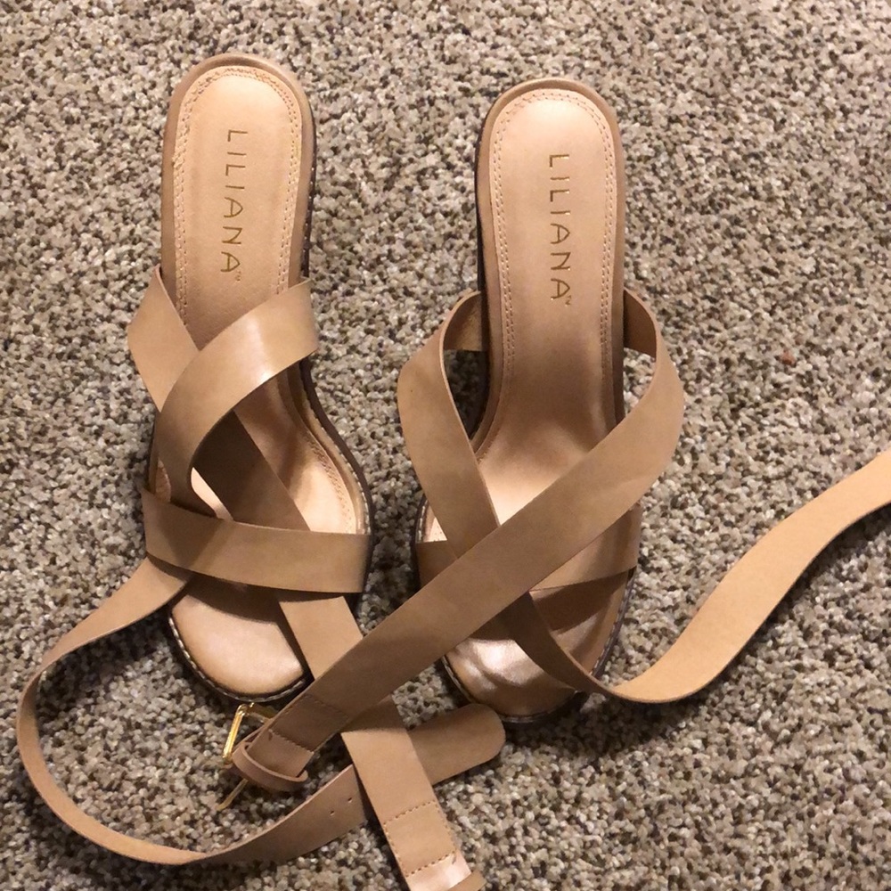 New Liliana cross-cross heels